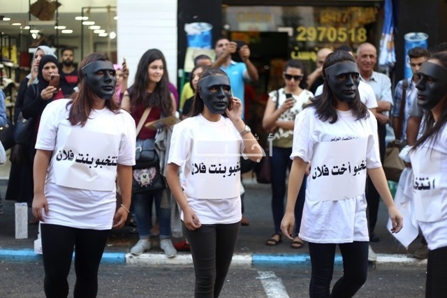 عرض مسرحي ضمن حملة انا وانت وطن واحد في رام الله